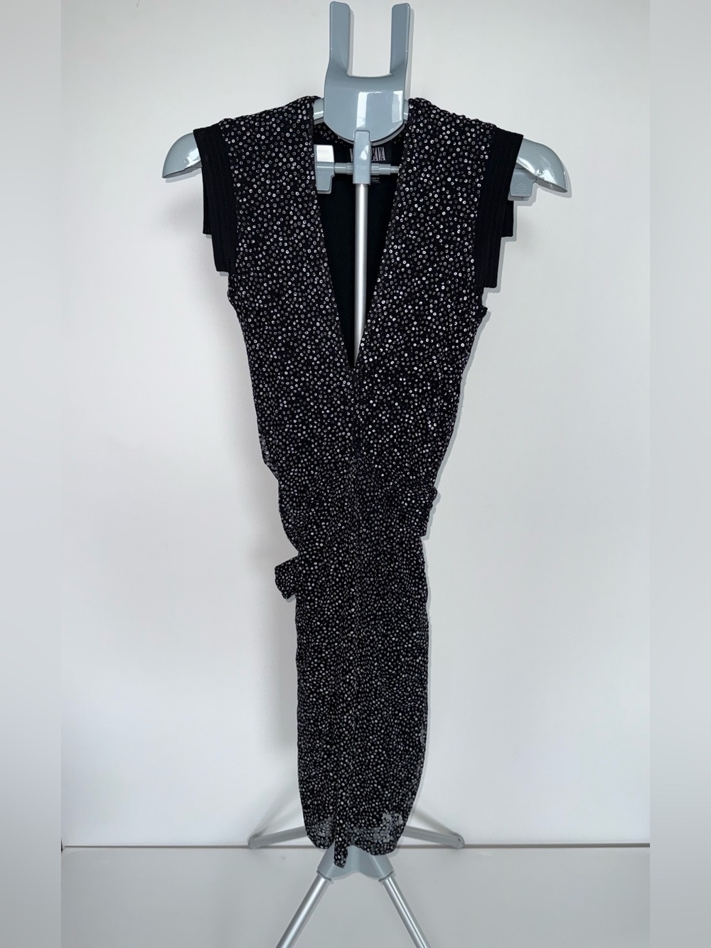 Vena Cava Dress Size 6 Black White Floral Deep V Draped Wrap Midi